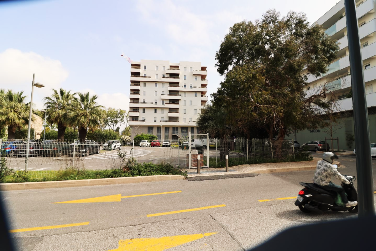 Le Vasco à Sète (34) — 51 logements sociaux en R+7 — Vue extérieure du bâtiment neuf — Maîtrise d'œuvre MATERIA MOE pour Sète Thau Habitat